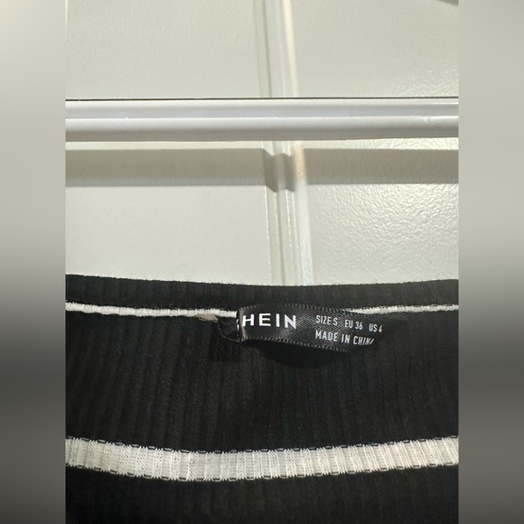 SHEIN tie front tee - Picture 2 of 3